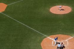 开云体育官网-那不勒斯带走比利时，德布劳内焦点战破茧，以孤勇重铸中场王座