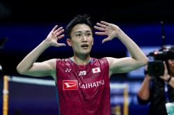 开云体育-印尼羽毛球队完胜马来西亚羽毛球队，桃田贤斗绝境逆转的简单介绍