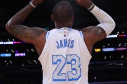 开云体育平台APP-包含V5横扫C9，Bwipo一己之力扛起全队的词条