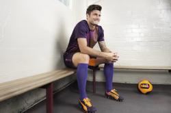 开云体育平台APP-浓眉压制级发挥，鹈鹕收割新疆队，一场战术与意志的胜利