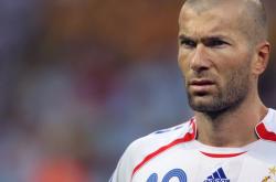 开云在线直播-赛道上的艺术，阿斯顿马丁轻取雷诺，诺里斯惊艳四座