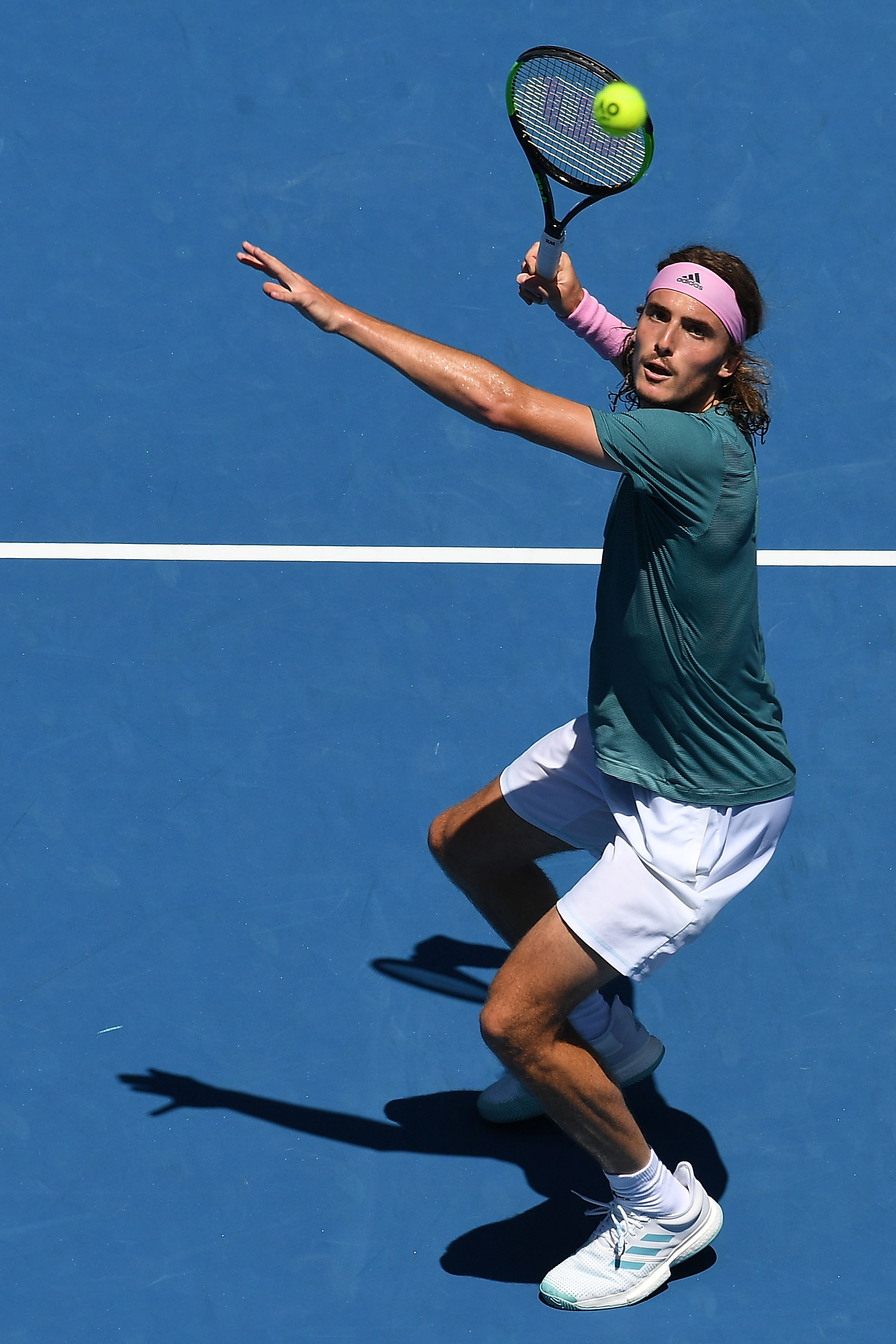 关于美国网球队险胜英国网球队,西西帕斯制霸全场的信息 关于美国网球队险胜英国网球队,西西帕斯制霸全场的信息