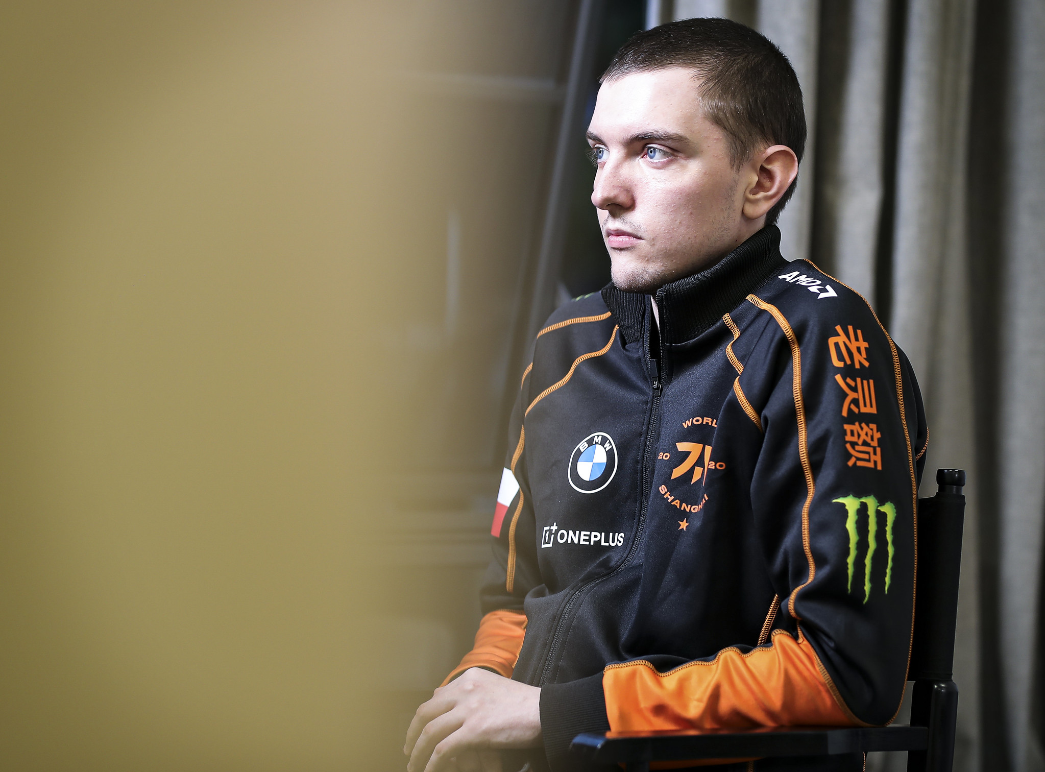 德国中场处理转会风波后态度引发讨论 德国中场处理转会风波后态度引发讨论