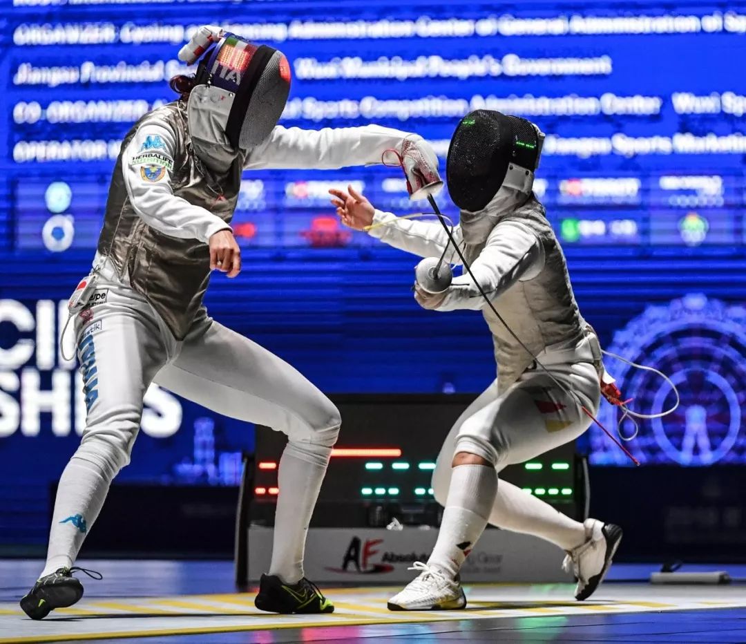 丹麦选手赢得击剑比赛桂冠,实力惊人 丹麦选手赢得击剑比赛桂冠,实力惊人