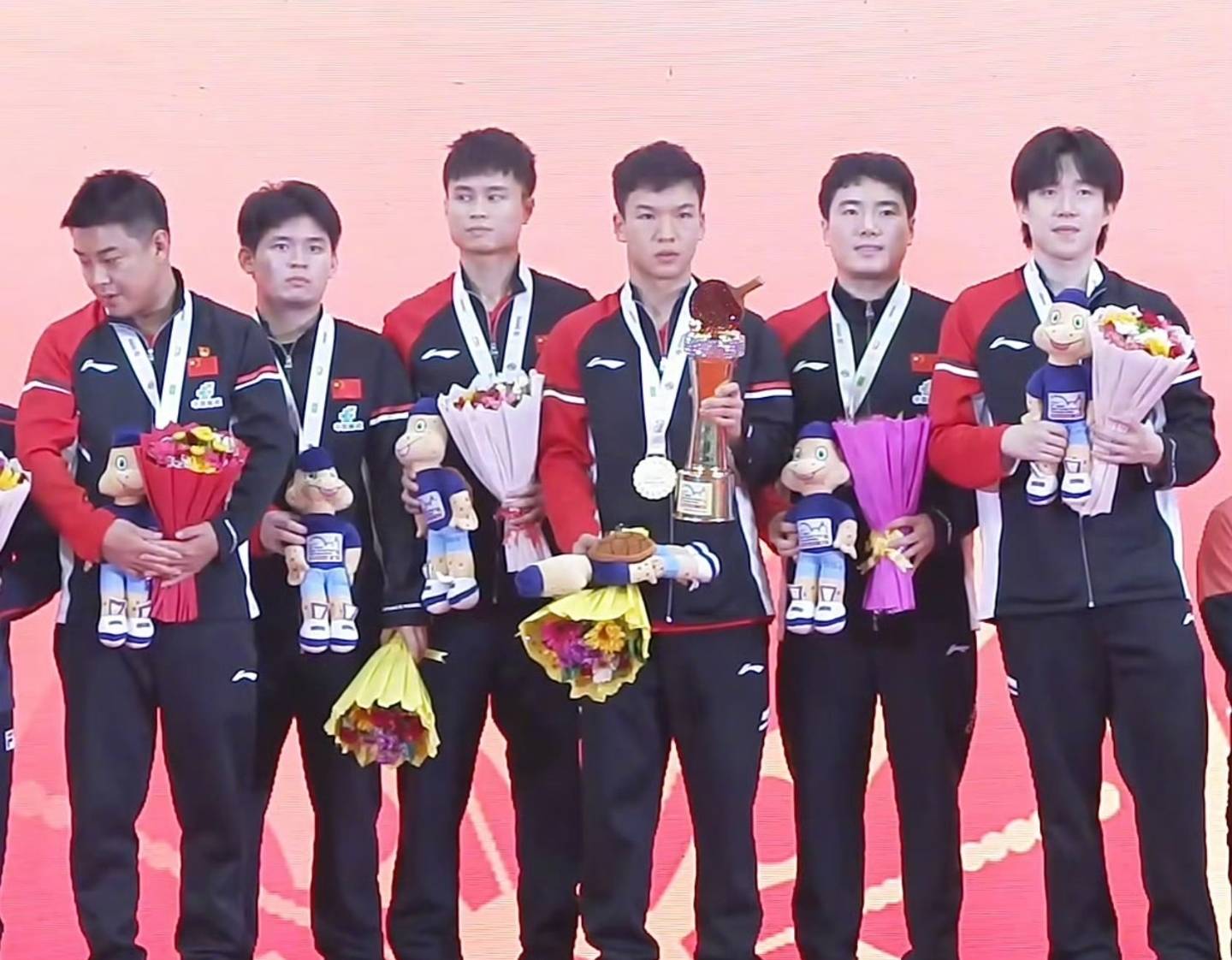 乒乓球男双领跑七大纪政治名字赛场的简单介绍