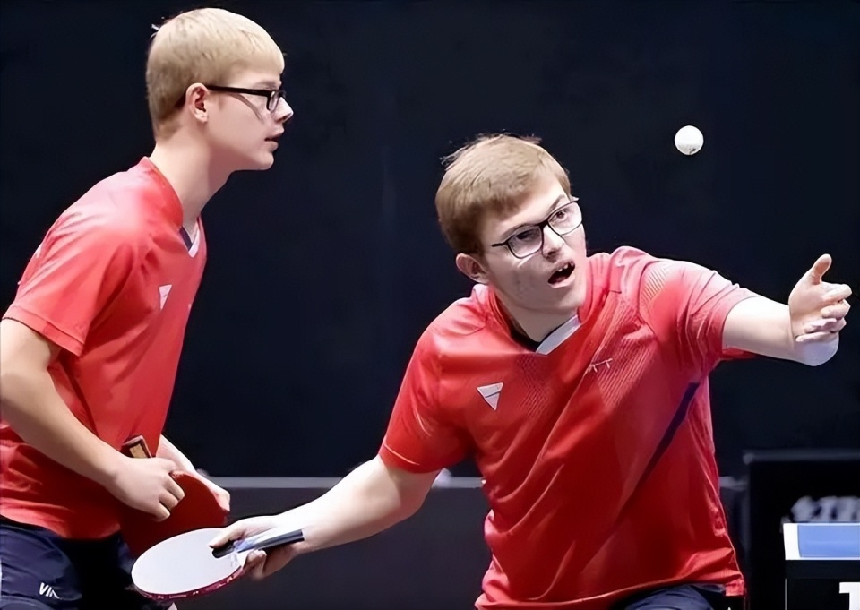 韩国乒乓球队完胜瑞典乒乓球队，波尔三分雨点燃全场的简单介绍