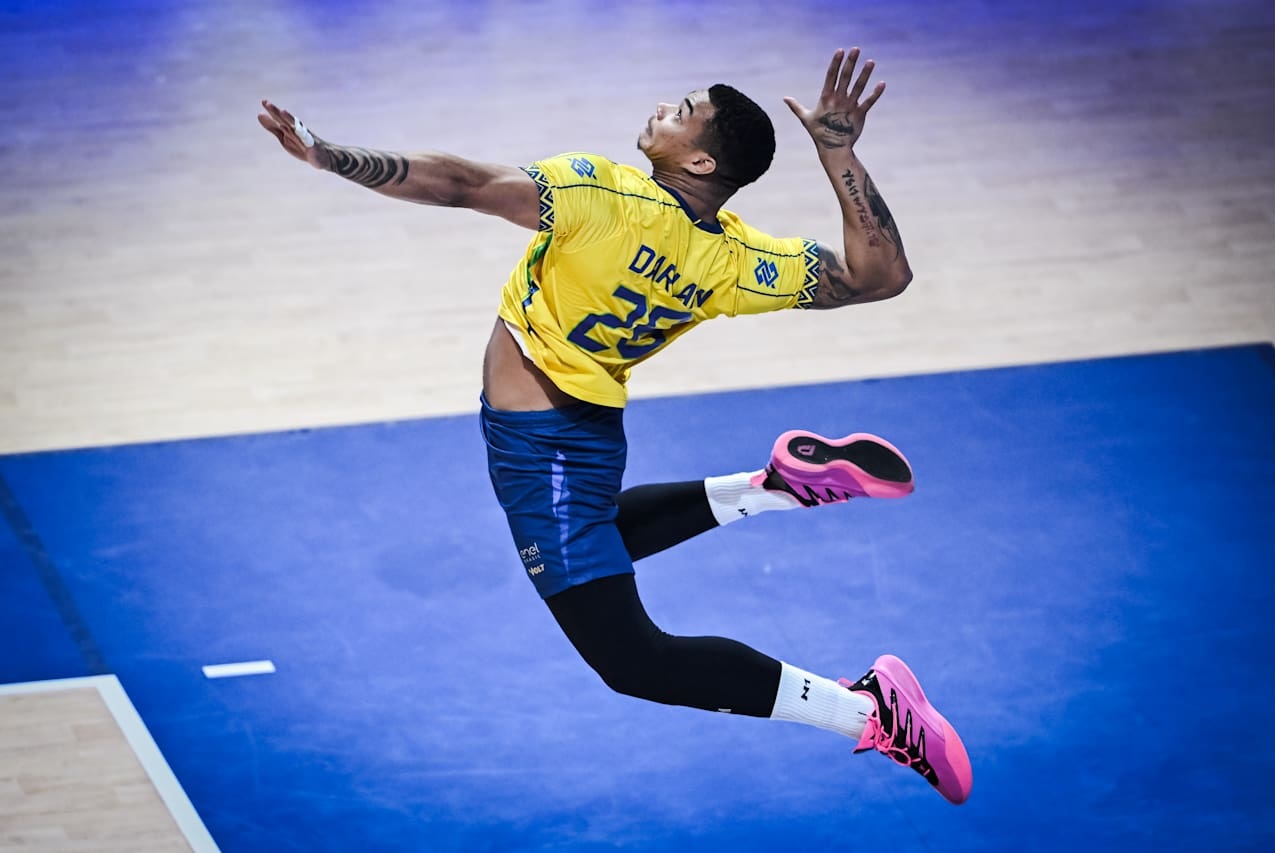 马德里竞技完胜那不勒斯,罗本完成帽子戏法的简单介绍 马德里竞技完胜那不勒斯,罗本完成帽子戏法的简单介绍