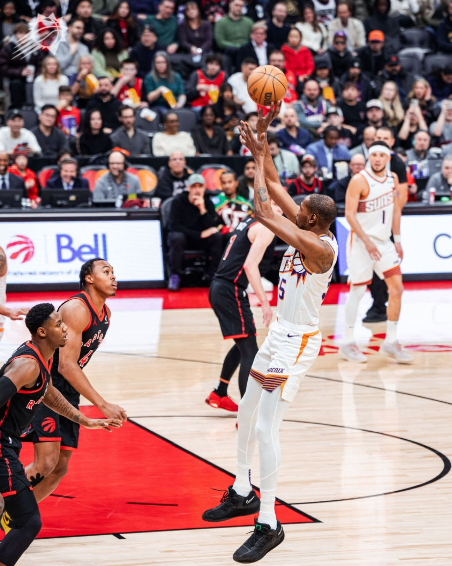 法国男篮鏖战猛龙,东契奇爆发神勇 法国男篮鏖战猛龙,东契奇爆发神勇