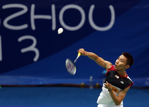 泰国羽毛球队鏖战印度羽毛球队，李宗伟关键制胜