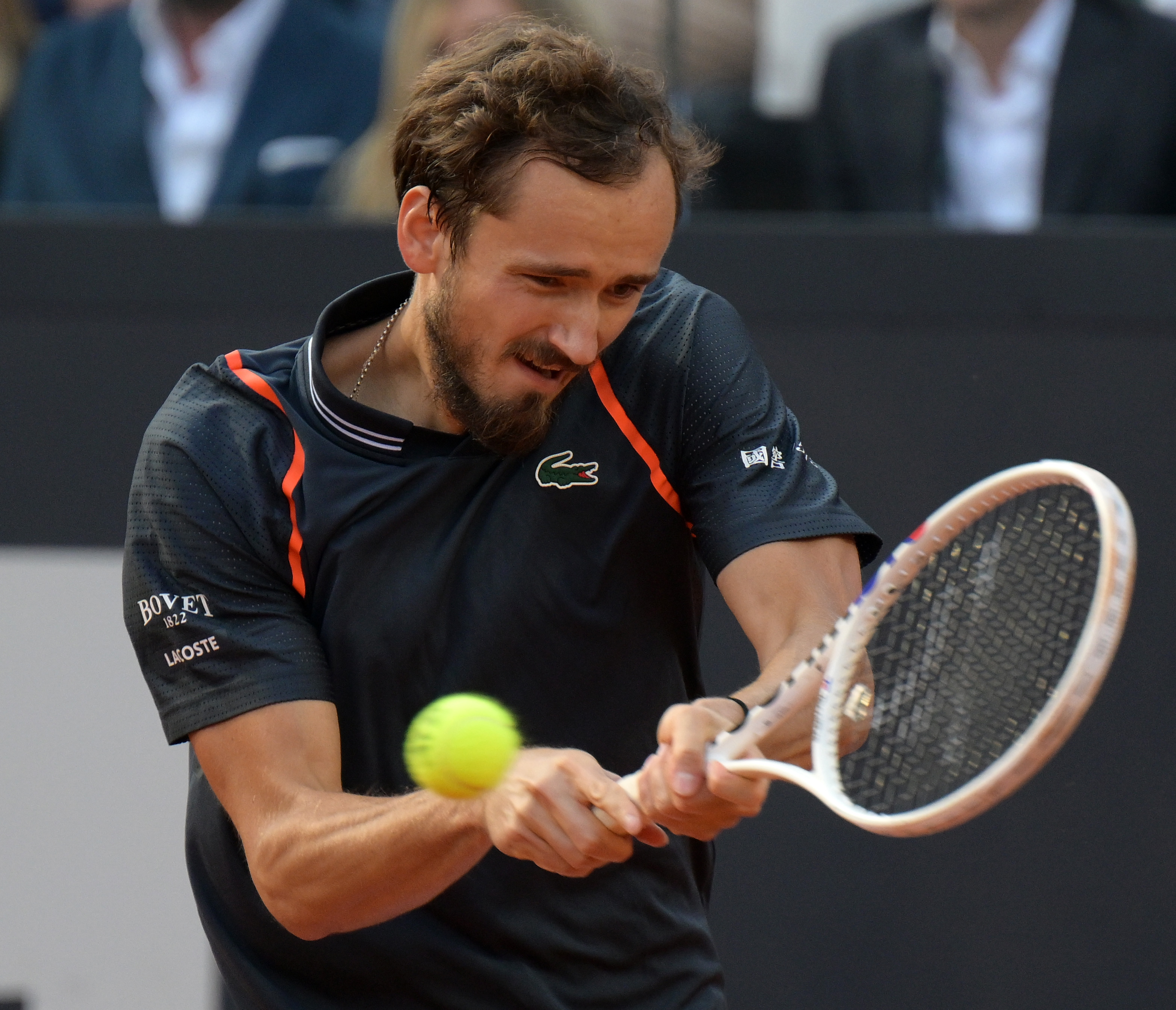 西班牙网球队完胜美国网球队,梅德韦杰夫完成帽子戏法 西班牙网球队完胜美国网球队,梅德韦杰夫完成帽子戏法