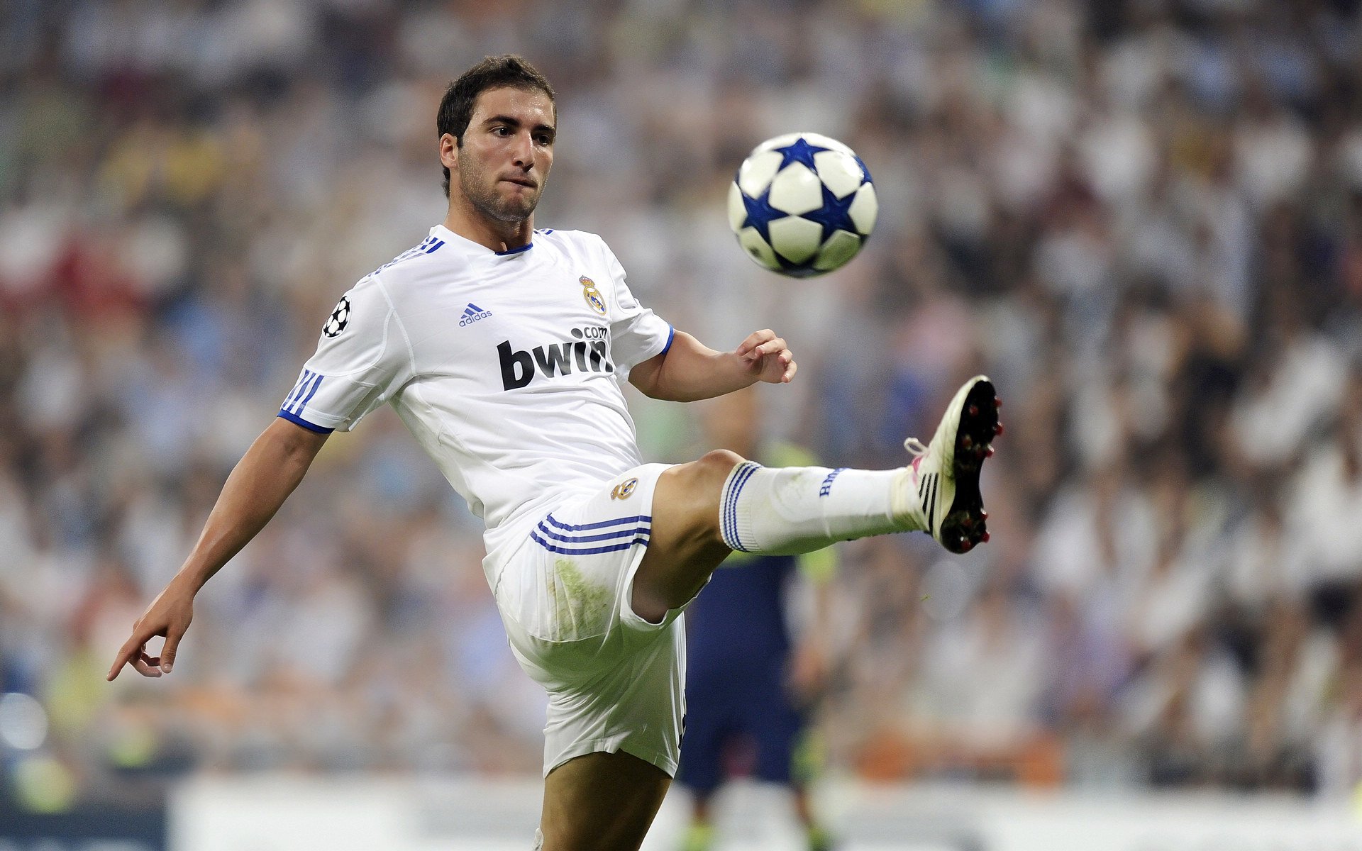 格列兹曼，在命运交叉的夜晚，他选择成为唯一